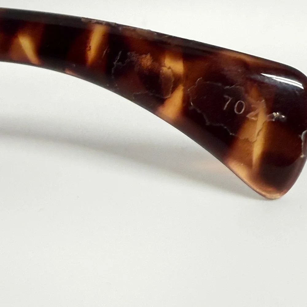 Calvin Klein Womens Tortoise Shell Rectangle Sunglasses‎ Brown Lens Italy 702S